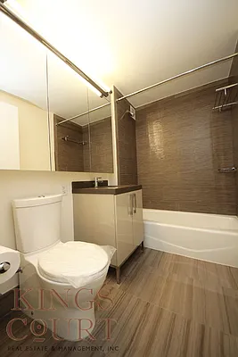 Rented by Kings Court Real Estate | media 28