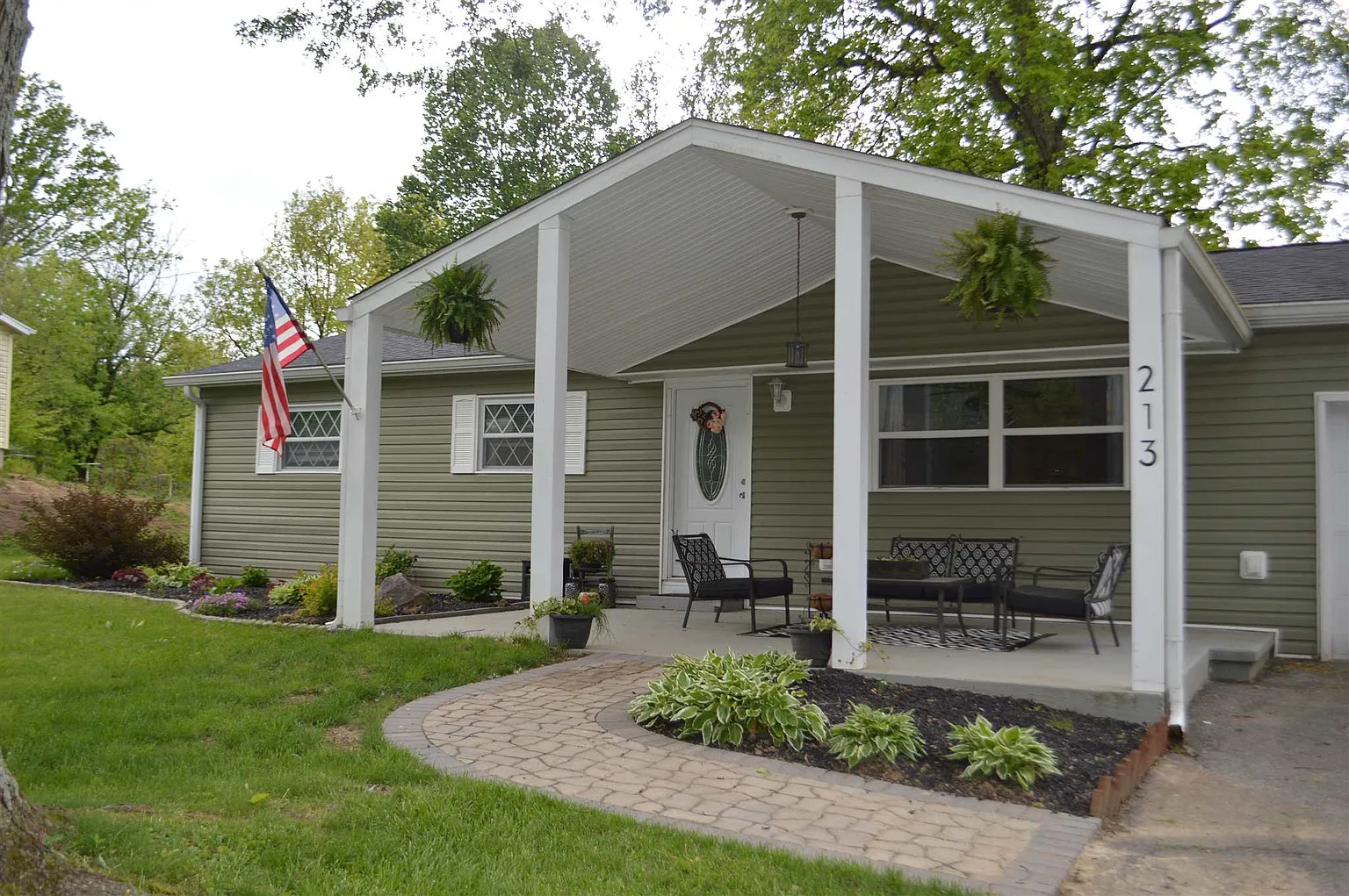 213 White Ln photo 1
