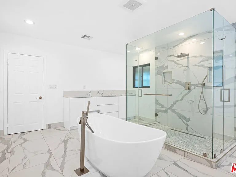 17449 Sumiya Dr — Photo 40