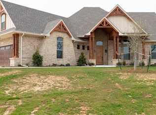 115 Lucky Ridge Ln, Boyd, TX 76023