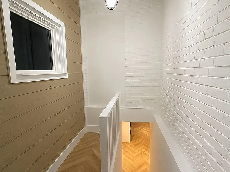 328 Rusholme Rd #LOWER — Photo 7
