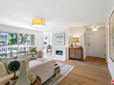 9061 Keith Ave APT 203, West Hollywood, CA, 90069