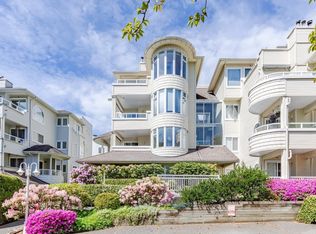 7620 Columbia St #208, Vancouver, BC