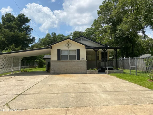 2305 9th St, Pascagoula, MS 39567