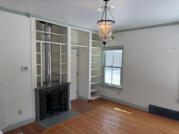 4th image of 21 La Tour Street