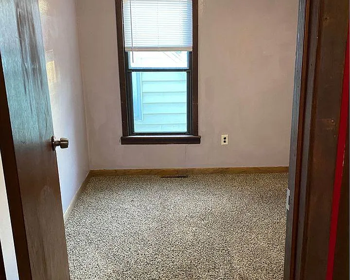 176 Aldrich Pl #UPPER — Photo 10
