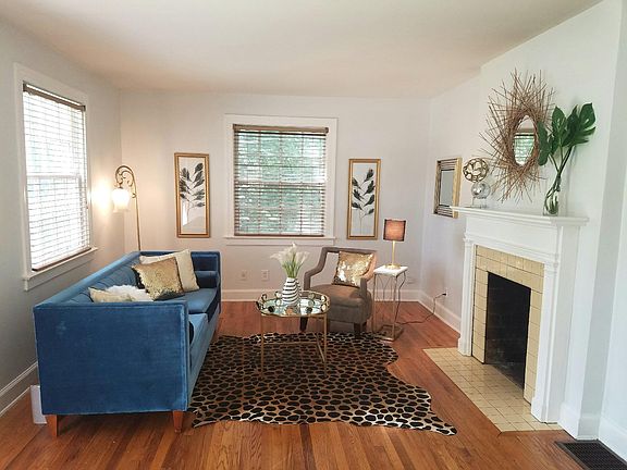 2nd image of 1800 Sweetbriar Ave