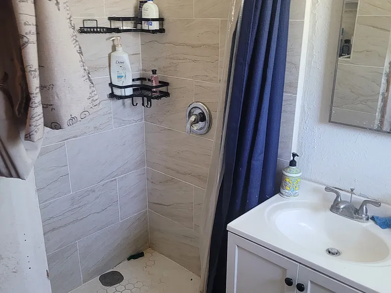 1328 Stevely Ave — Photo 5
