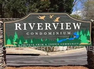 1203 Riverview Dr SE, Marietta, GA 30067