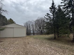 L1 Crescent Rd, Harris, MN 55032