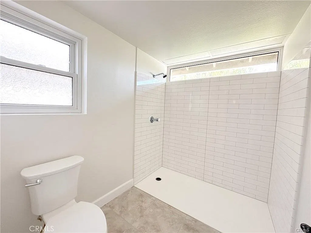 4 bed, 2178 sqft, $5,200 — Photo 4