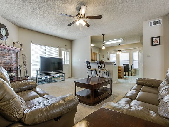 3rd image of 2315 Cuesta Ln