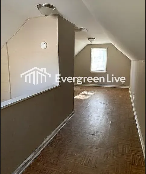 6616 S 30th St — Photo 5