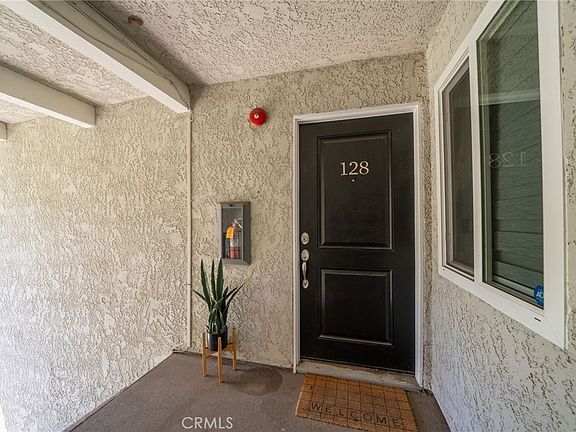 3rd image of 26200 Redlands Blvd