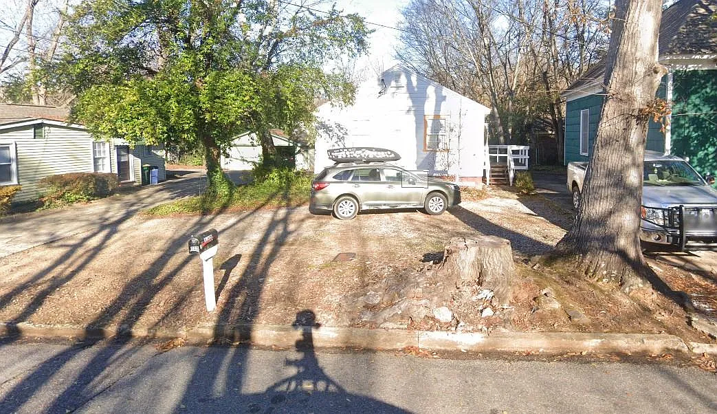 2 bed, 1000 sqft, $1,450 — Photo 2