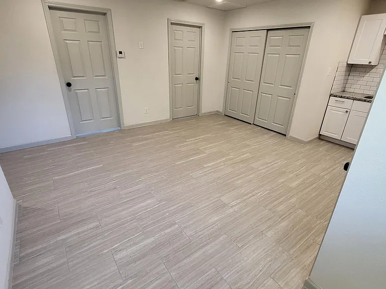 2417 Castroville Rd #1202 — Photo 3