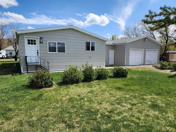 619 Chouteau St, Fort Benton, MT 59442