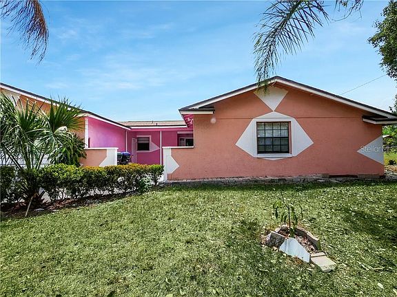 3rd image of 5930 Paradise Ln