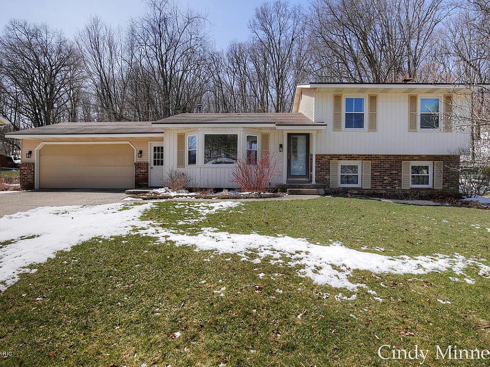 1st image of 4775 Breckenridge Dr NE