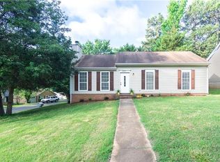 8834 Gaelic Pl, Charlotte, NC 28227