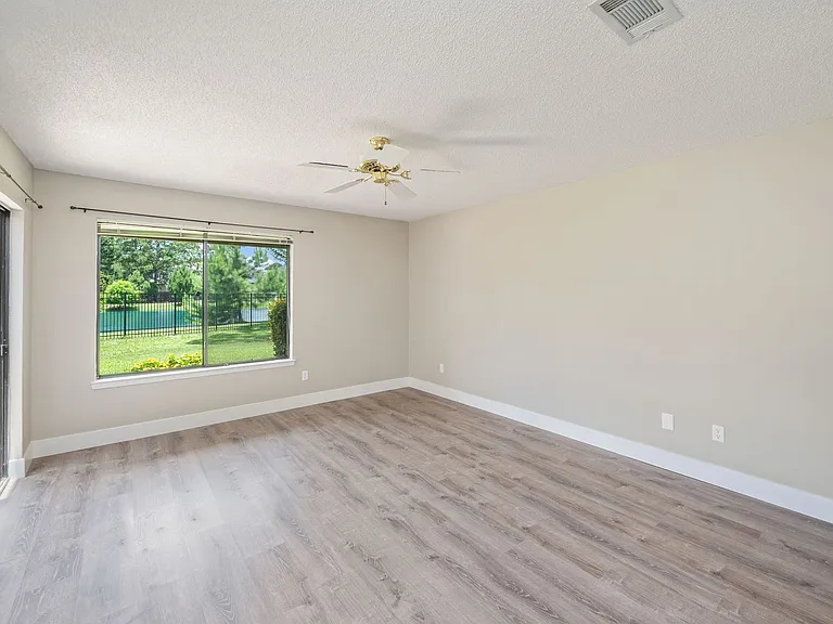 1219 Oakmont Dr — Photo 23