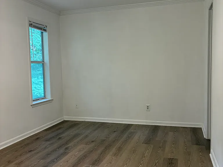 350 Ashley Forest Rd — Photo 9