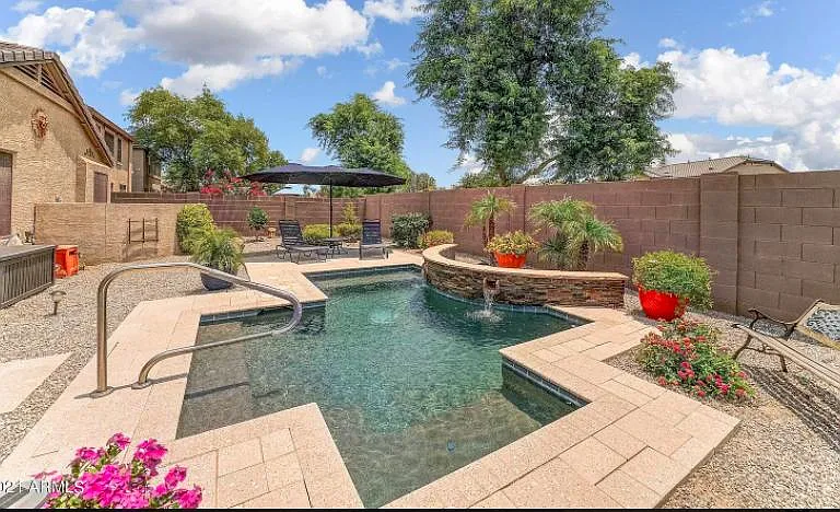 4395 E Rose Quartz Ln — Photo 2