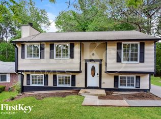 2066 Kimber Trl, Stone Mountain, GA 30088