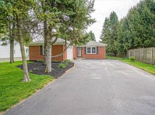 350 Lakeview Dr, Noblesville, IN 46060