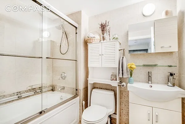 Sold by Compass | media 5