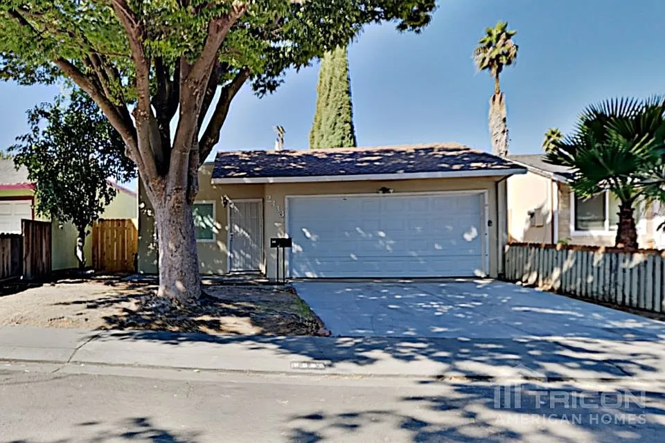 2333 Nancy Ln photo 1