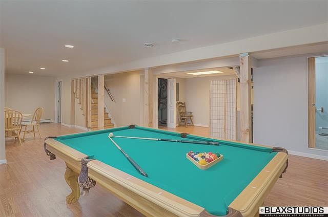 1st image of 2811 Riverview Dr