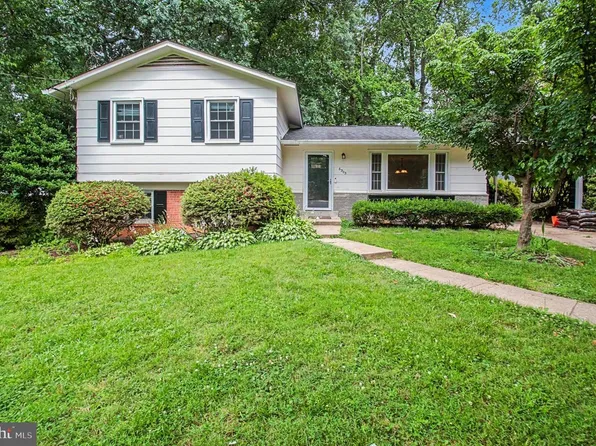 6303 Bardu Ave, Springfield, VA 22152