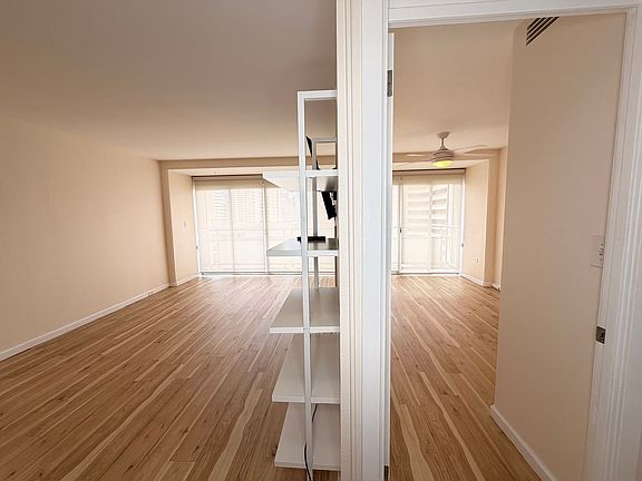 3rd image of 445 Kaiolu St #1006