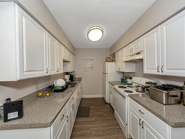 Troup Townhomes — Photo 9