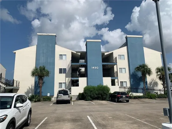 1490 Harbor Dr #108, Madisonville, LA 70447