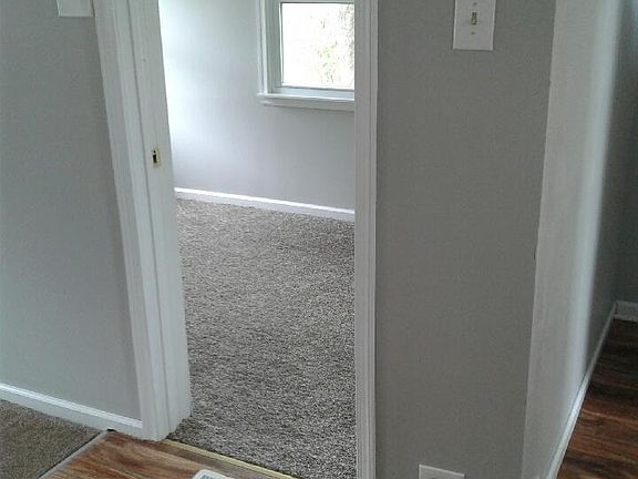 2nd image of 65 River Dr