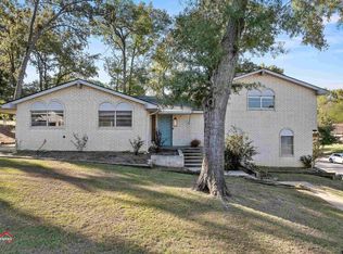 1322 Stanford St, Longview, TX 75601