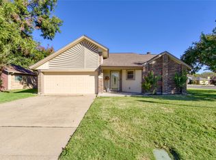 10150 Little Valley Rd, Fort Worth, TX 76108