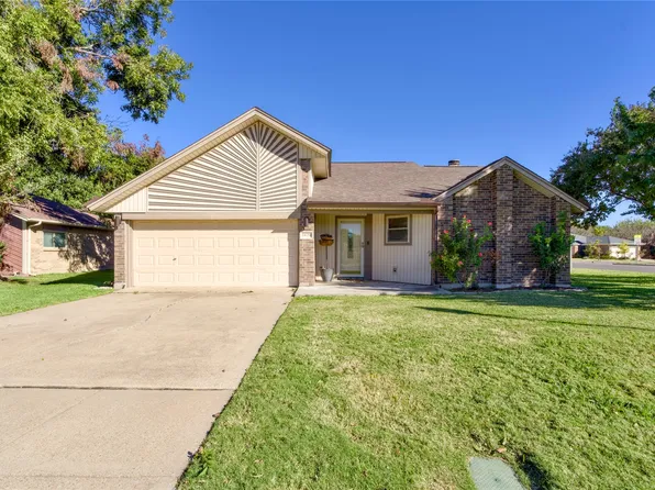 10150 Little Valley Rd, Fort Worth, TX 76108