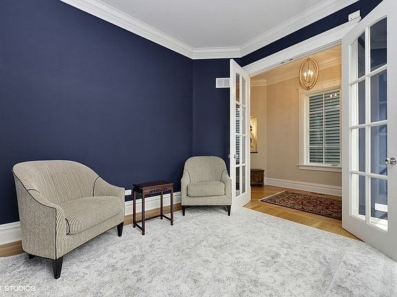 3rd image of 2738 N Greenview Ave