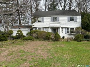 58 Pilgrim Rd, West Hartford, CT 06117