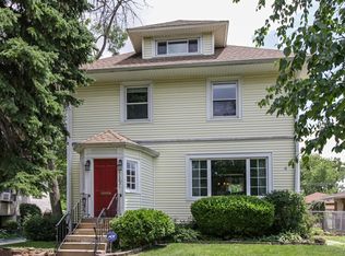11831 S Longwood Dr, Chicago, IL