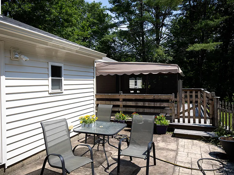 5 Evergreen Dr — Photo 43