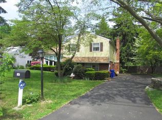 147 E Church Rd, Elkins Park, PA 19027