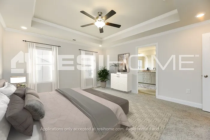 203 Aurora Ln — Photo 8