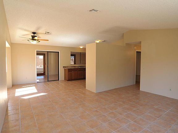 3rd image of 6012 S Birchwood Dr