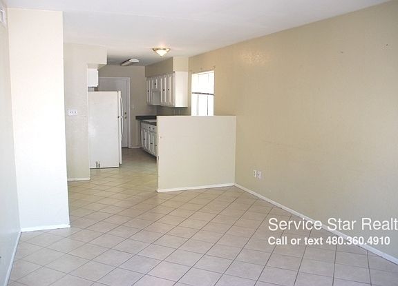 2nd image of 236 S Ashland APT 1