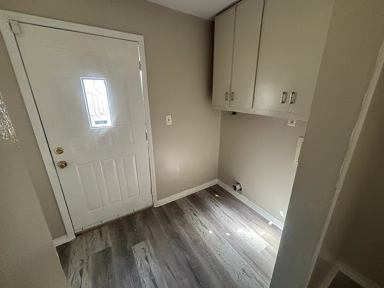 832 Sun Valley Rd — Photo 6