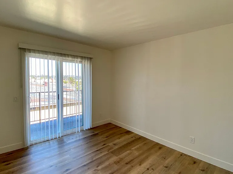 Villa Hermosa Apartments — Photo 36